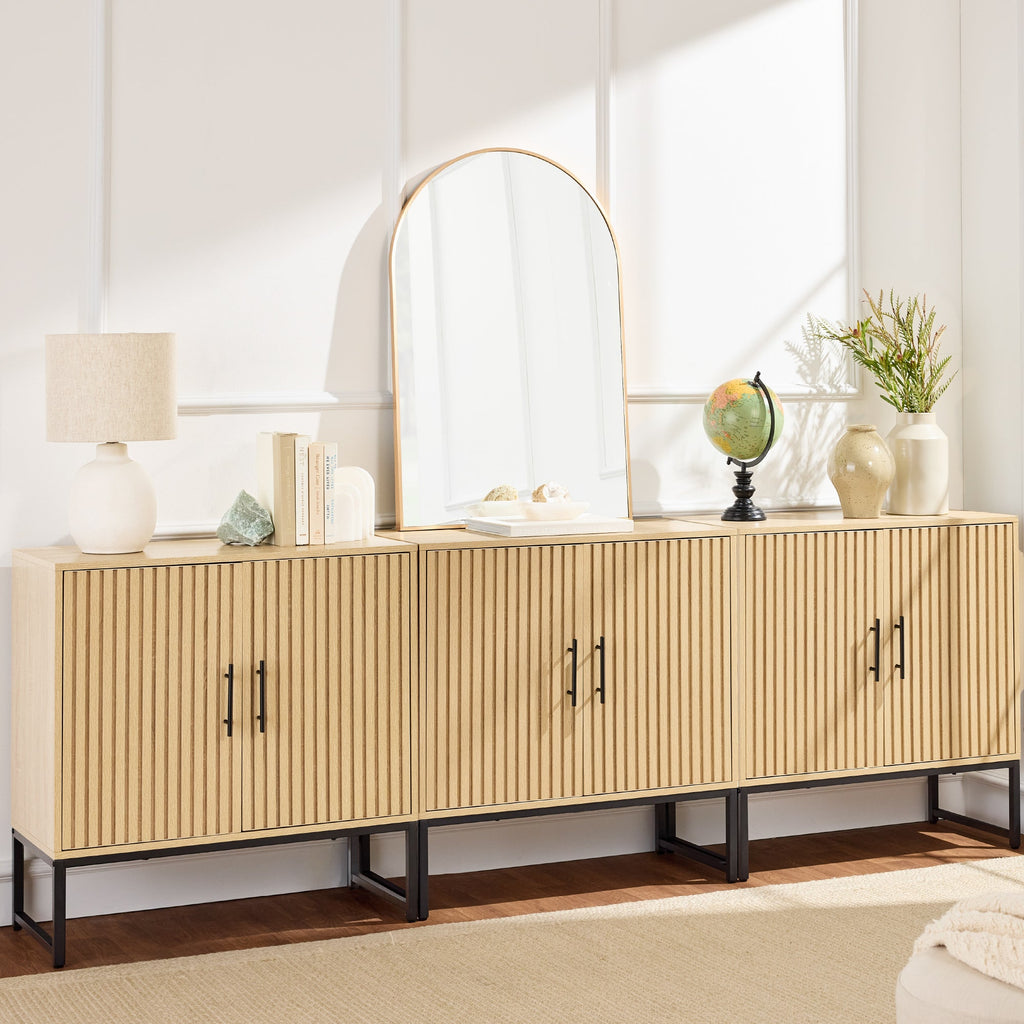 2-Door Slatted Storage Cabinet Accent Furniture w/ Foot Pads